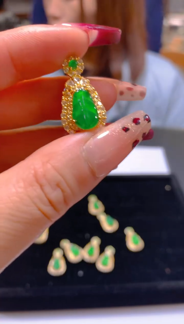 颈饰未镶嵌翡翠多样性发一