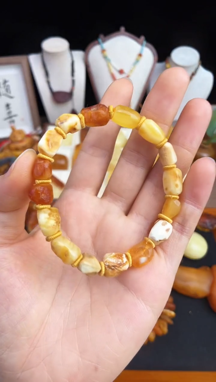 未镶嵌琥珀珠宝奇石柒月