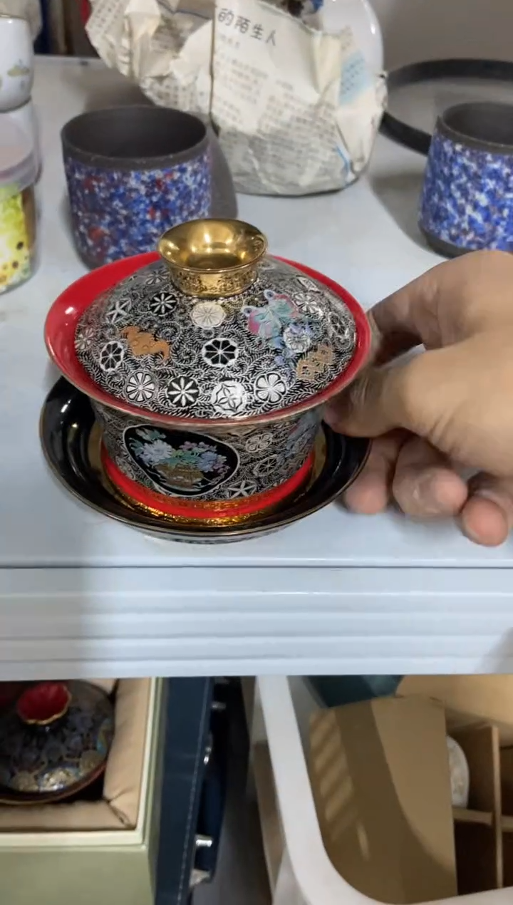 无运费险有瑕疵的摄影的产品有使用过的痕迹有点脏介意勿拍