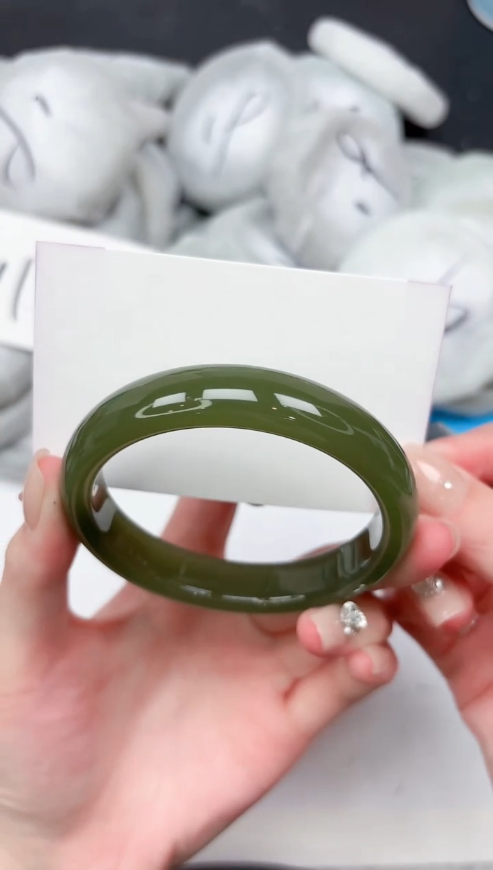 未镶嵌手镯石英质玉378-59.1