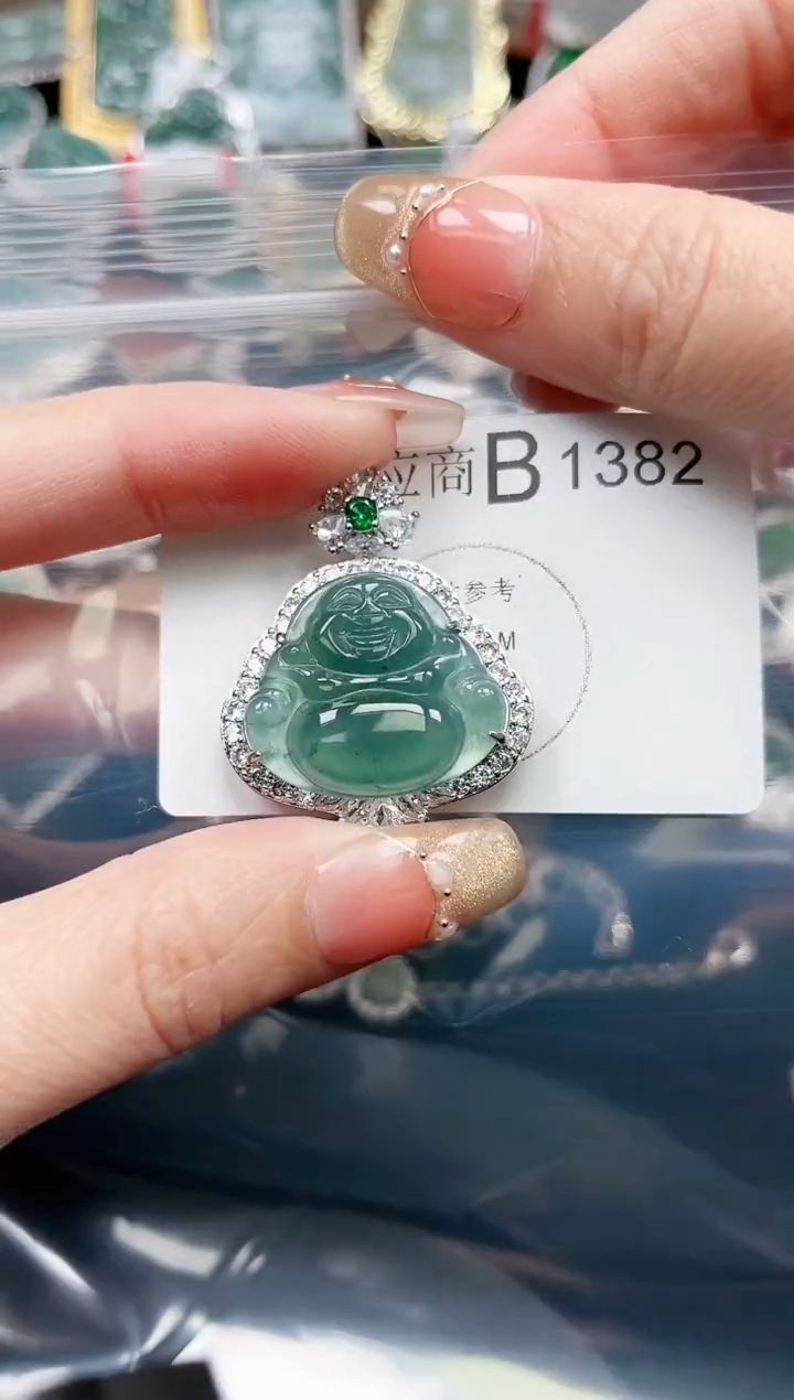 【闪购商品】翡翠颈饰未镶嵌1382赠皮绳