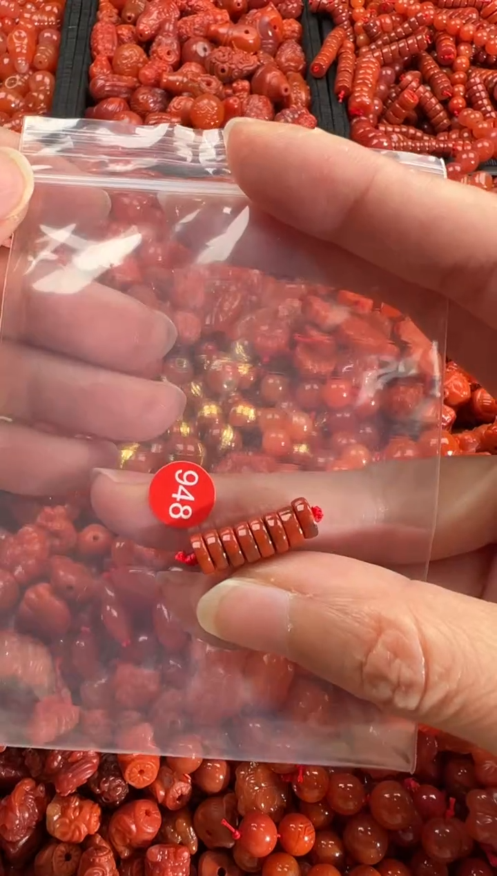 【闪购商品】南红玛瑙颈饰未镶嵌1