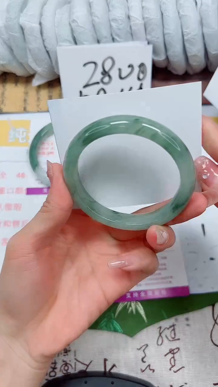 【闪购商品】石英质玉手镯未镶嵌K43-58