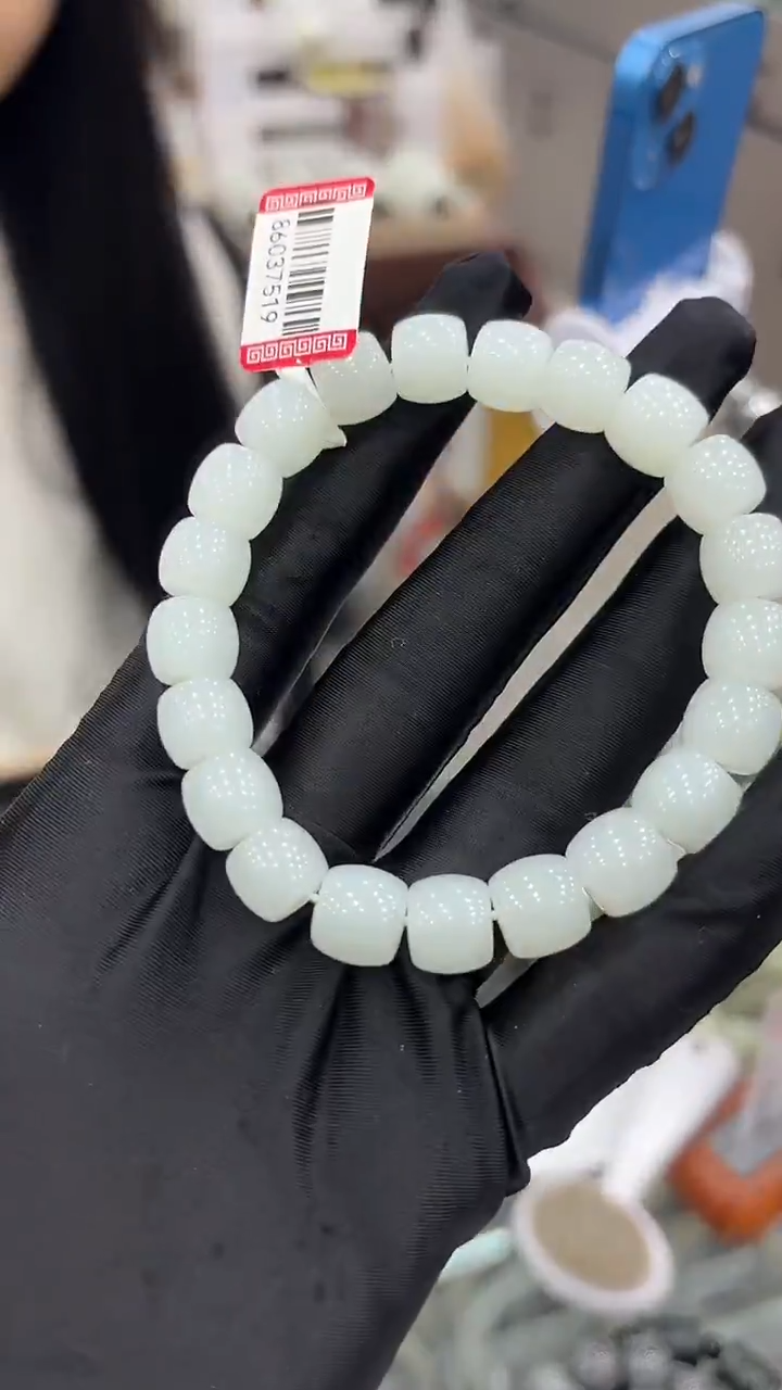 未镶嵌手串和田玉董小姐推荐 多样性发货 拍一发一bk10