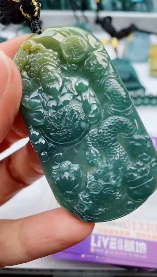 【闪购商品】翡翠颈饰未镶嵌