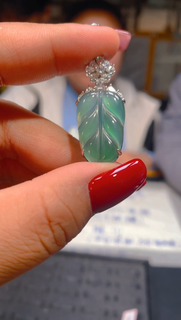 【闪购商品】定制翡翠未镶嵌32定制翡翠-多样性发货 {发其 一}