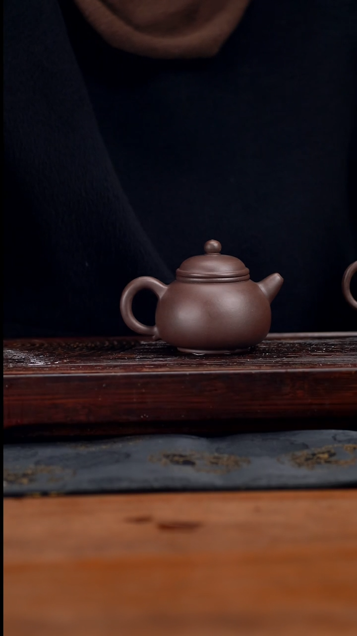 【闪购商品】紫砂茶壶130cc黄龙山原矿紫泥宫灯16