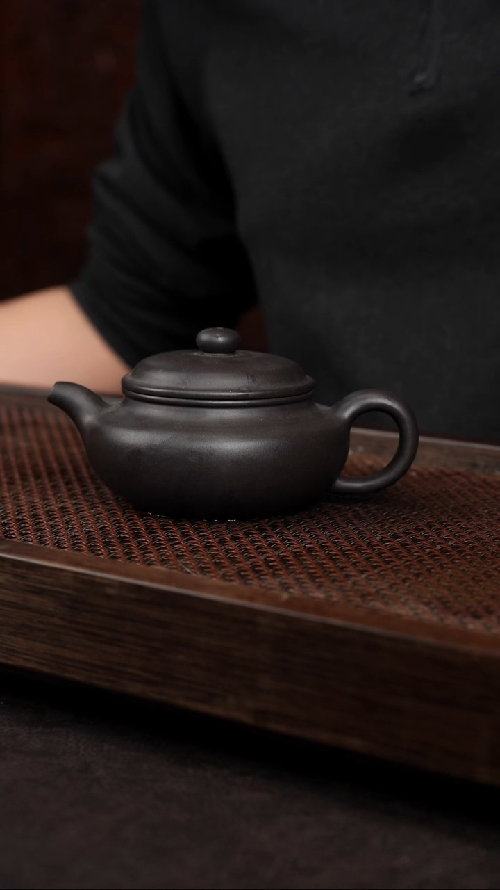 【闪购商品】紫砂茶壶黑料扁腹