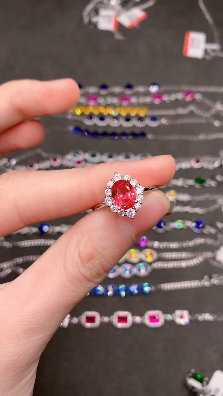 【闪购商品】彩色蓝宝石戒指银S925镶嵌......