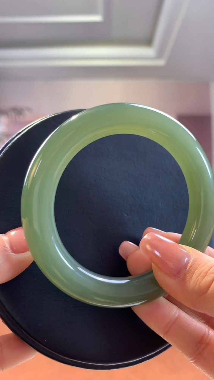 【闪购商品】和田玉挂件未镶嵌湖水绿手镯56