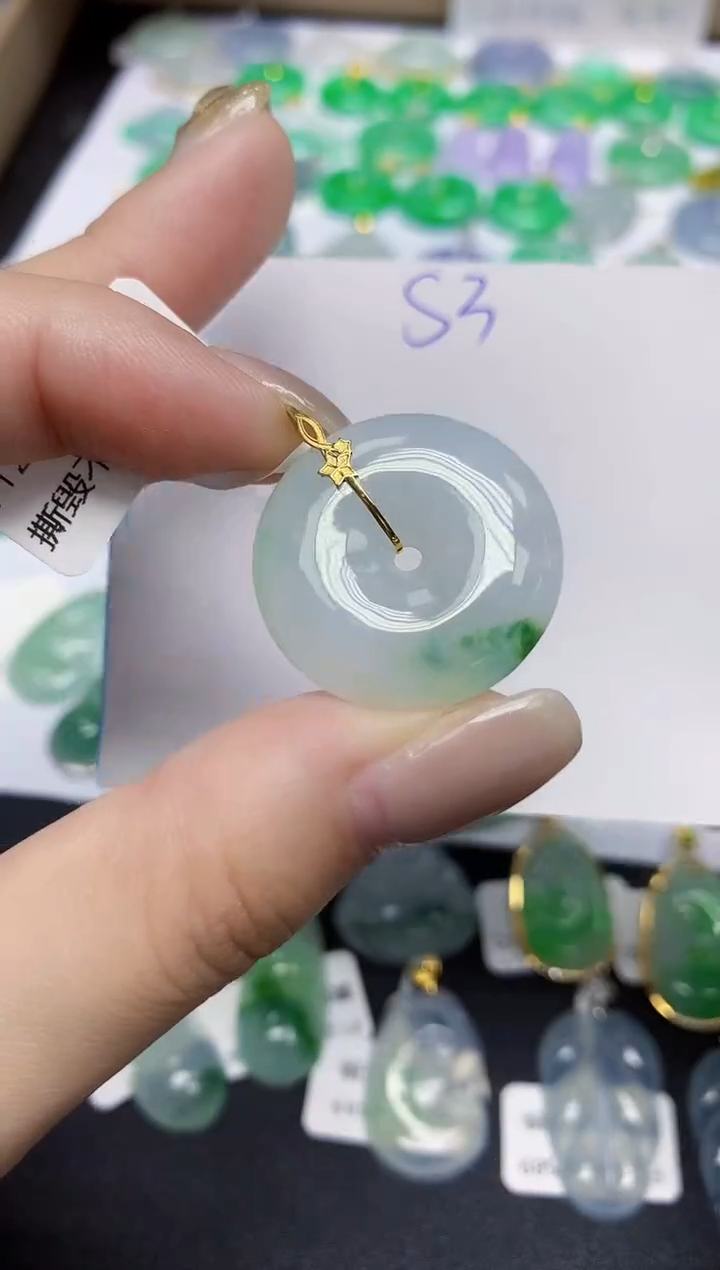 颈饰18K金镶嵌翡翠天然缅甸翡翠A货翡翠百元以上9元证书费自理