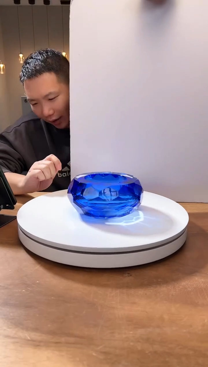 【闪购商品】茶宠冷磨切面烟灰缸 宝石蓝