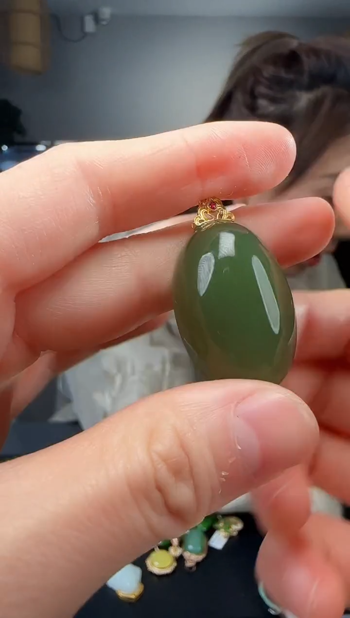 【闪购商品】和田玉吊坠(不含链)18K金镶嵌1