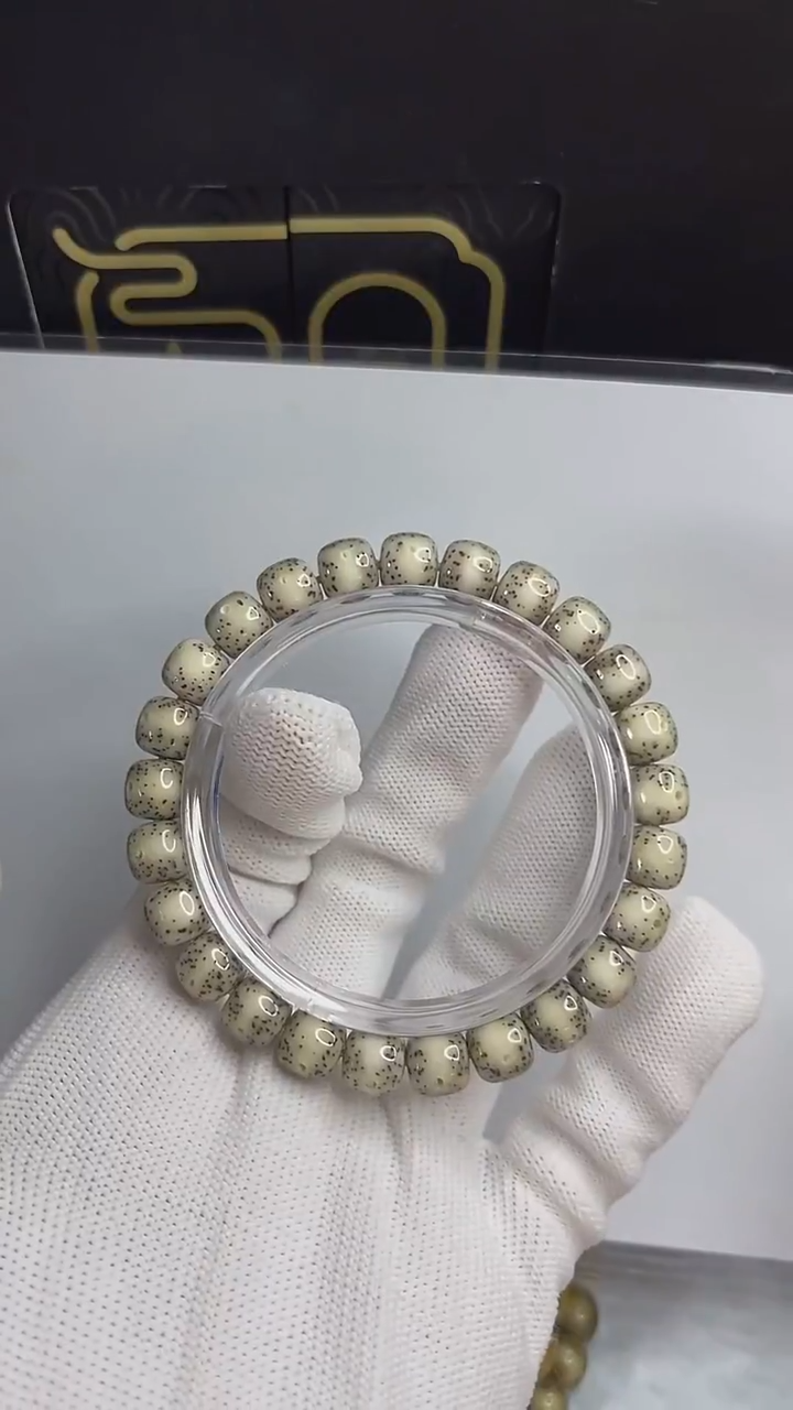 手串星月菩提小驼包9x8.a12-0037