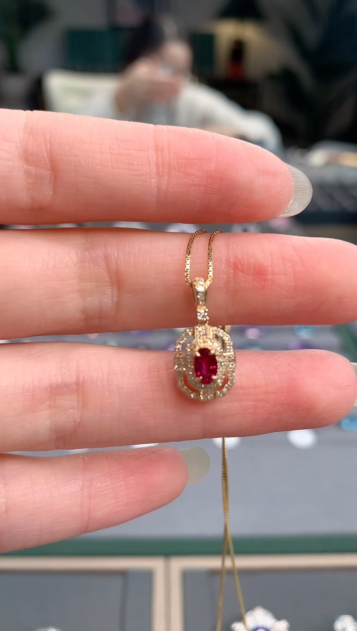 【闪购商品】红宝石吊坠(不含链)18K金镶嵌红宝石吊坠