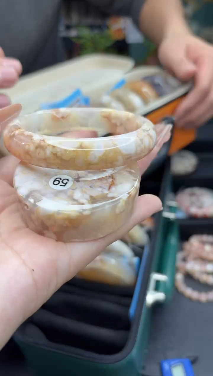 【闪购商品】石英质玉手镯未镶嵌592（59圈赠送镯心）