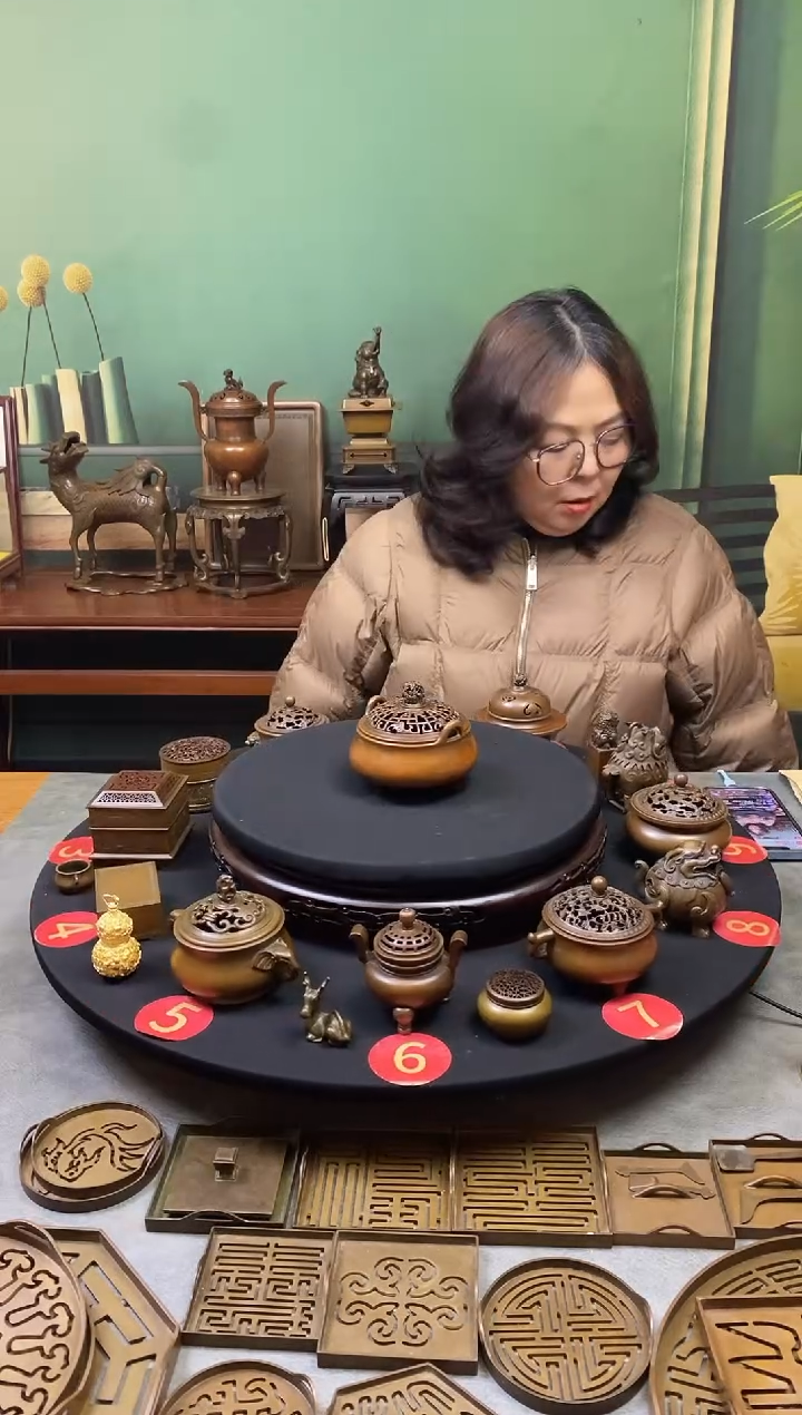 铜琳*苏工庆松堂