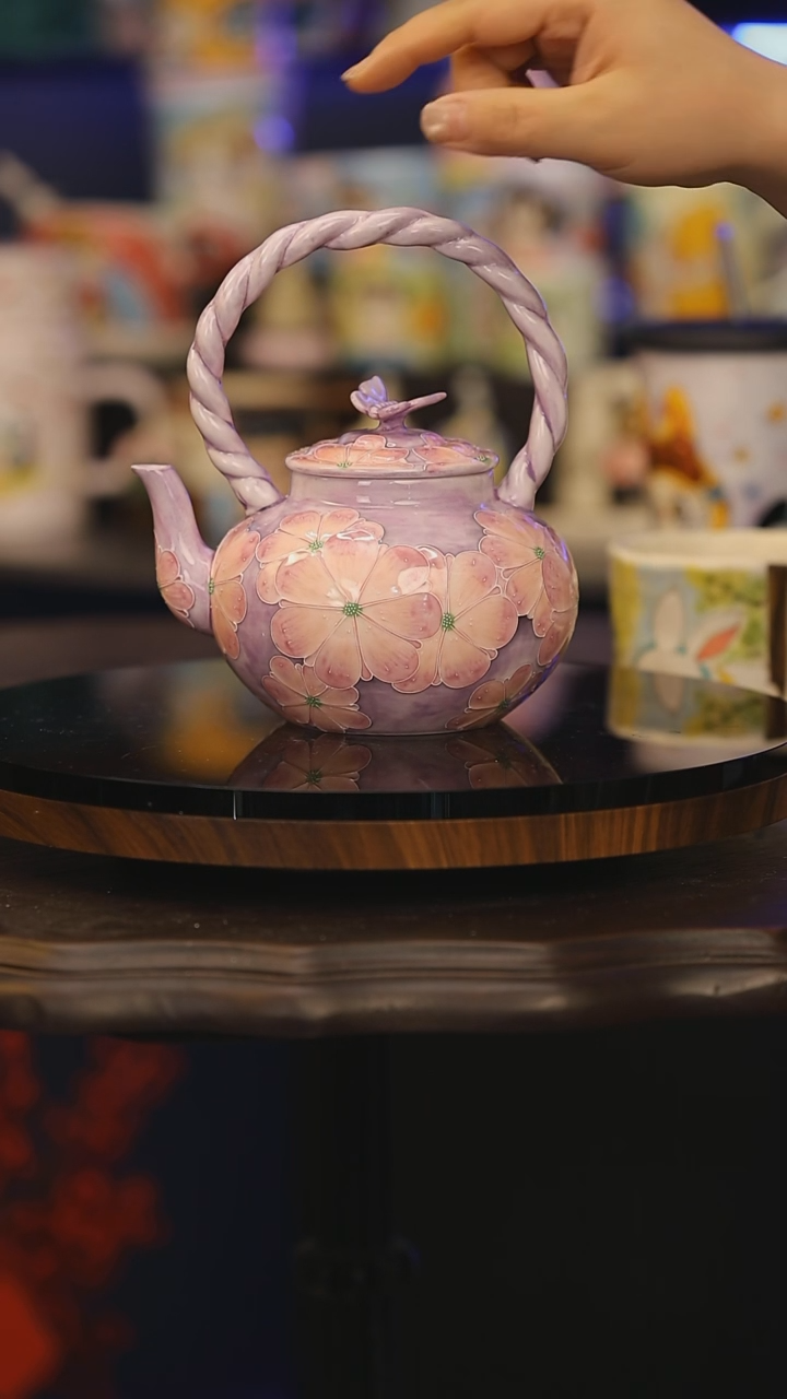 【闪购商品】摆件景德镇釉下彩绘设计师款式陶瓷