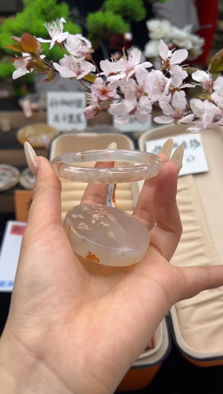 【闪购商品】石英质玉未镶嵌手镯57圈口（赠送镯心）61157