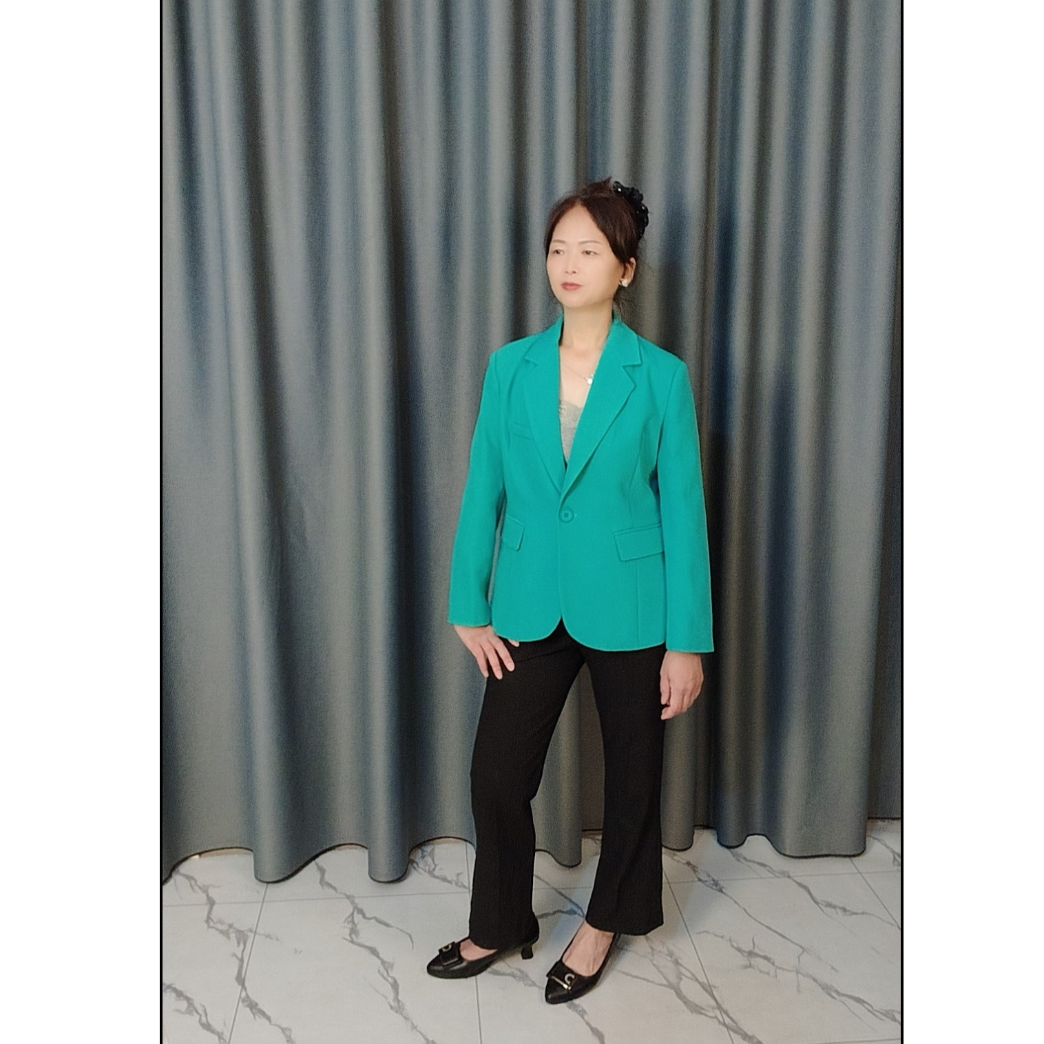 女款2025秋季新款八片修身显气质百搭精品服饰