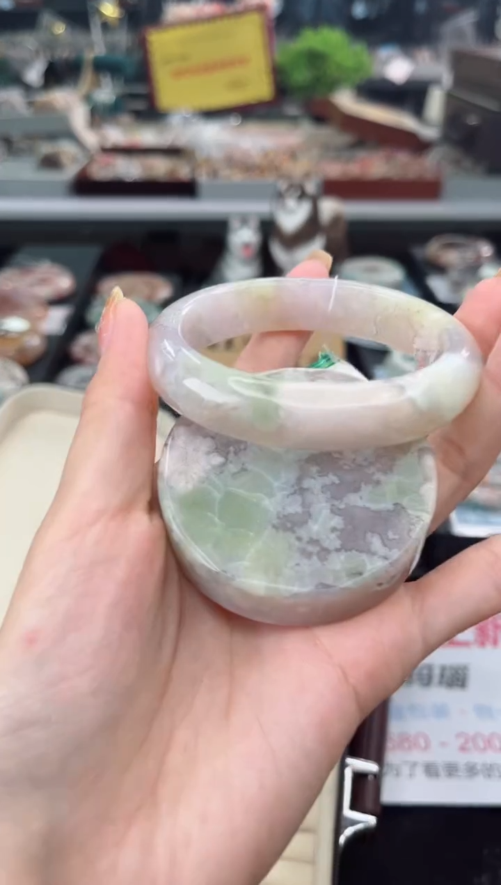 【闪购商品】石英质玉手镯未镶嵌59圈口（赠品镯心）3554718