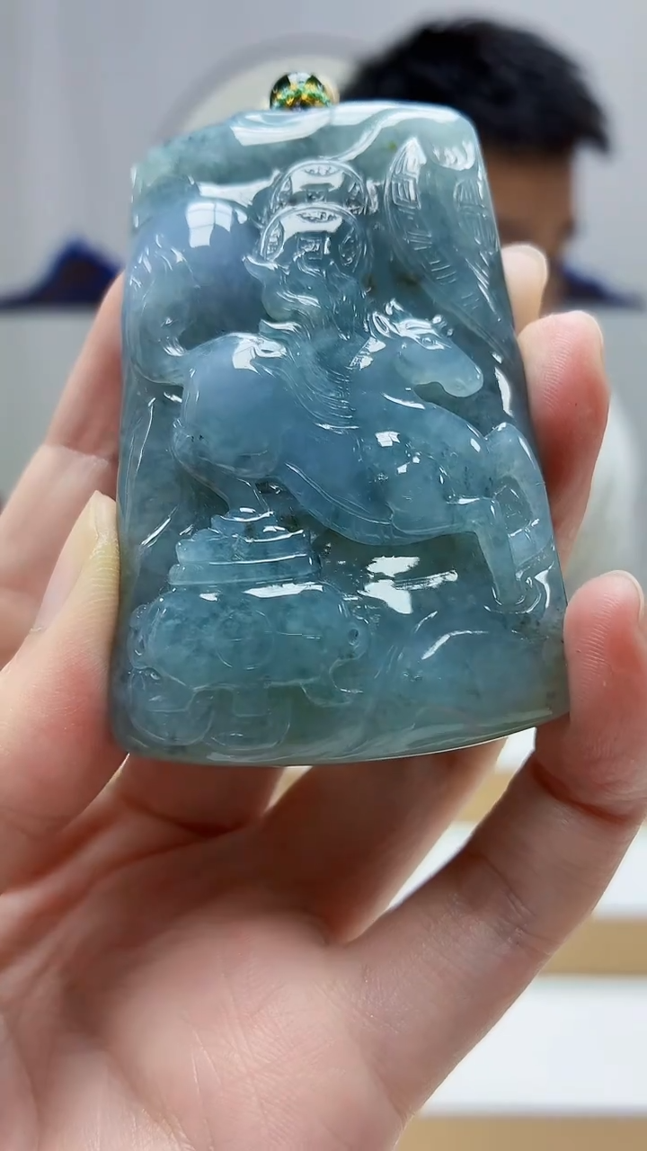 未镶嵌定制翡翠5028zm-毛货挂件马牌52