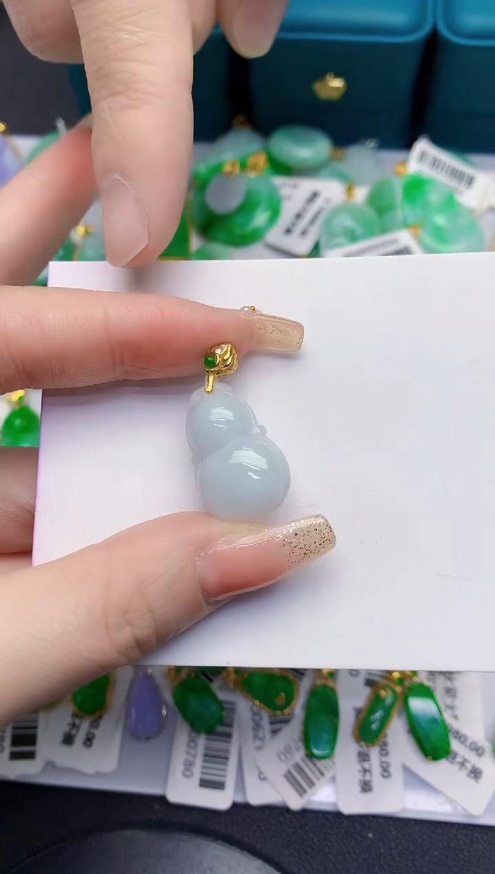 颈饰未镶嵌翡翠缅甸天然翡翠A货