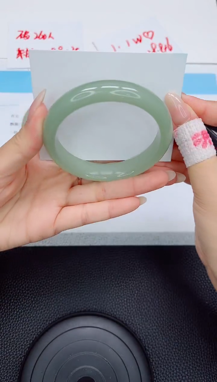 石英质玉手镯未镶嵌a54-61.1