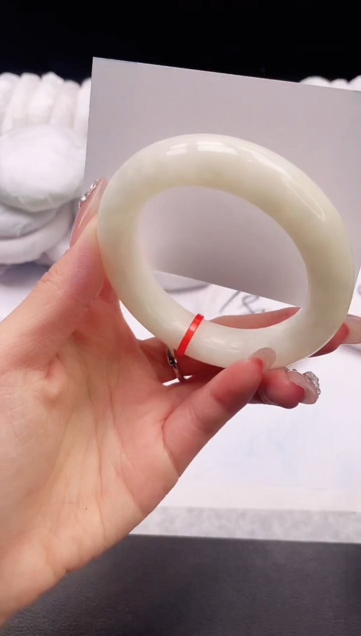 【闪购商品】和田玉手镯未镶嵌6K414-53