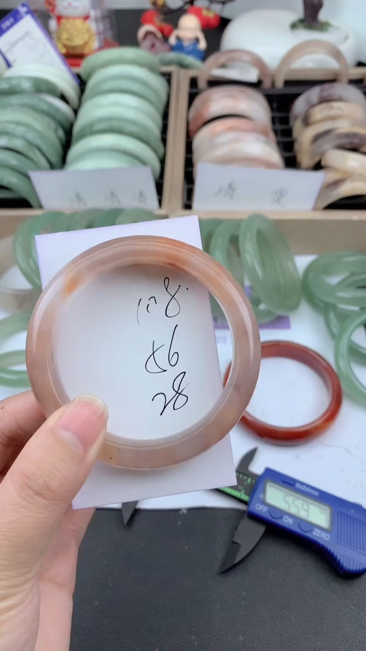 未镶嵌手镯石英质玉108