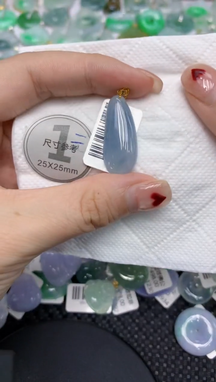 翡翠18K金镶嵌颈饰1111111