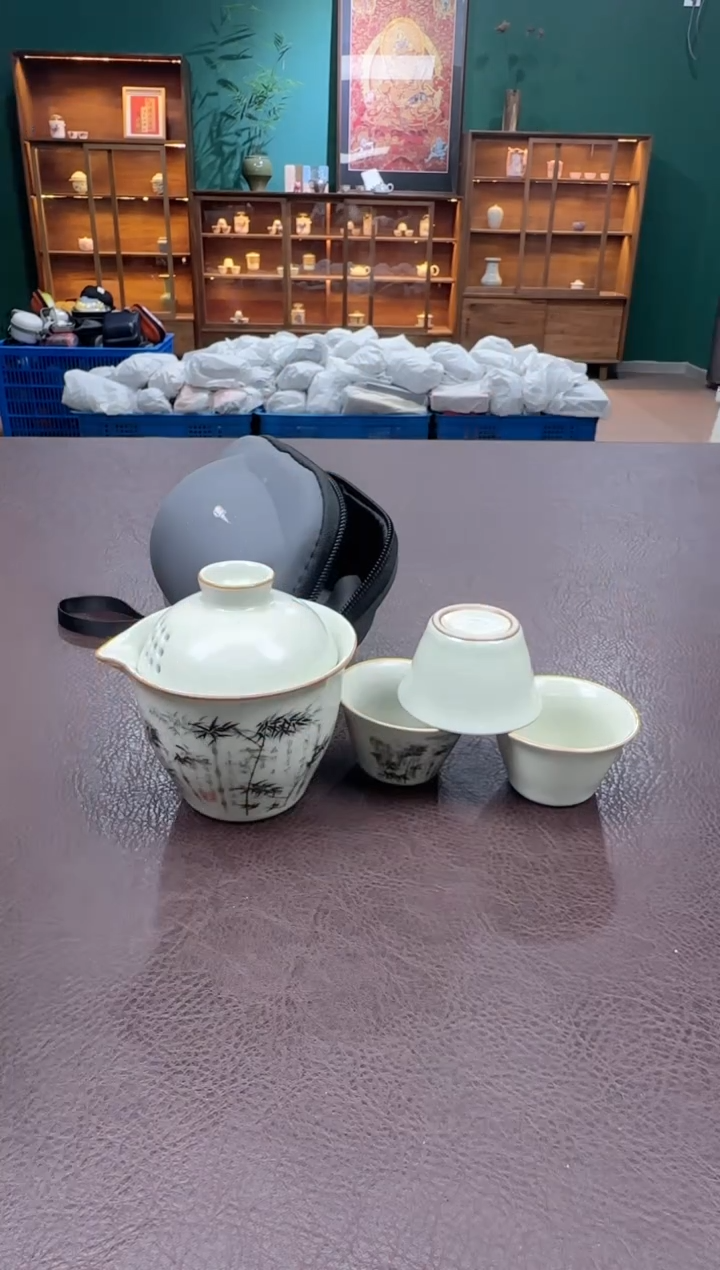 【闪购商品】摆件瓷SC11111111111