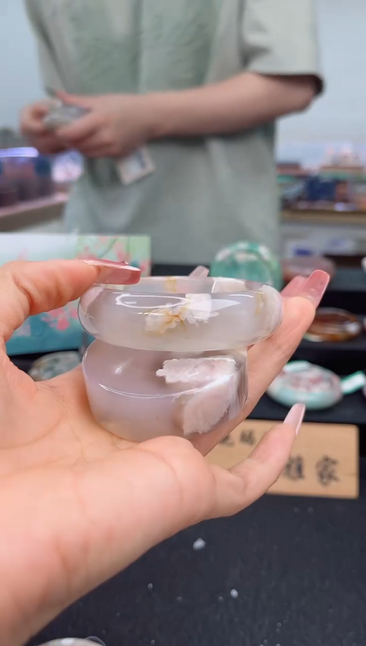 石英质玉手镯未镶嵌56圈口（赠品镯心）3751677