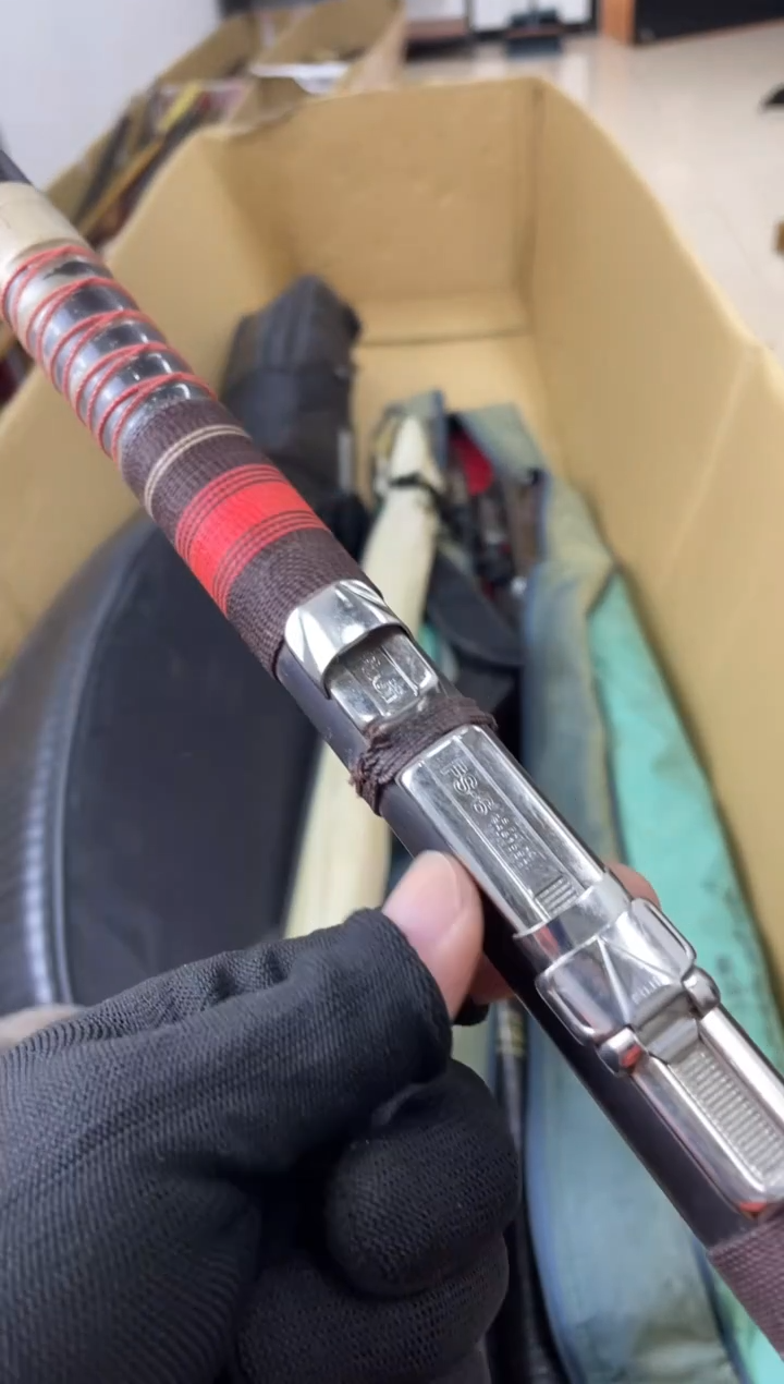 @*牛孤品微瑕，实物以直播间为准