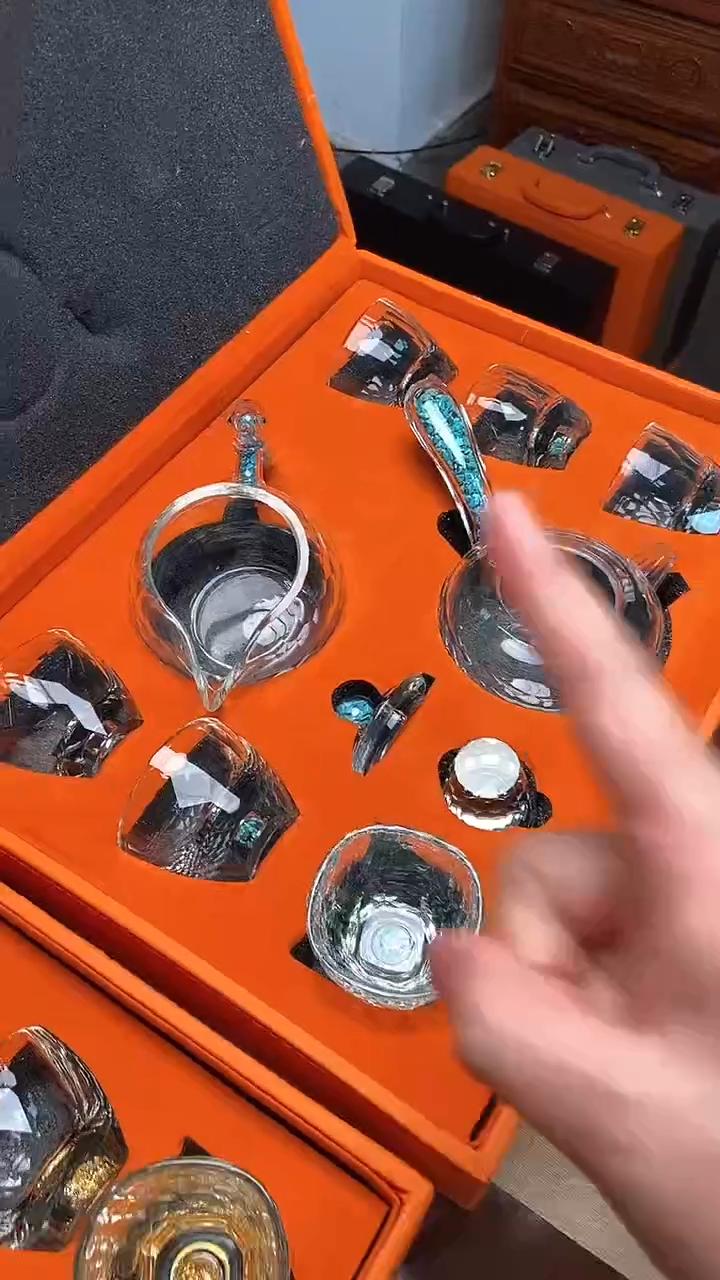 【闪购商品】玺宴水晶黄色皮箱侧把壶廋公杯六杯绿松石