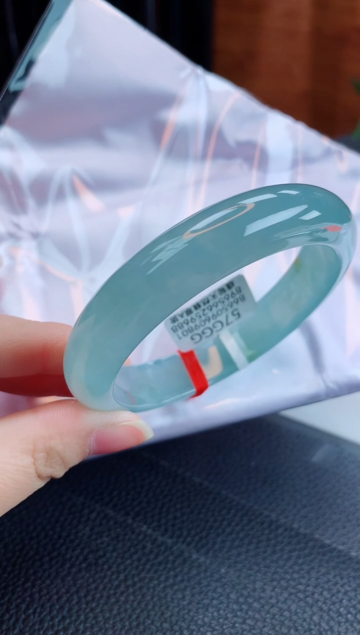 【闪购商品】翡翠手镯未镶嵌缅甸天然翡翠A货手镯