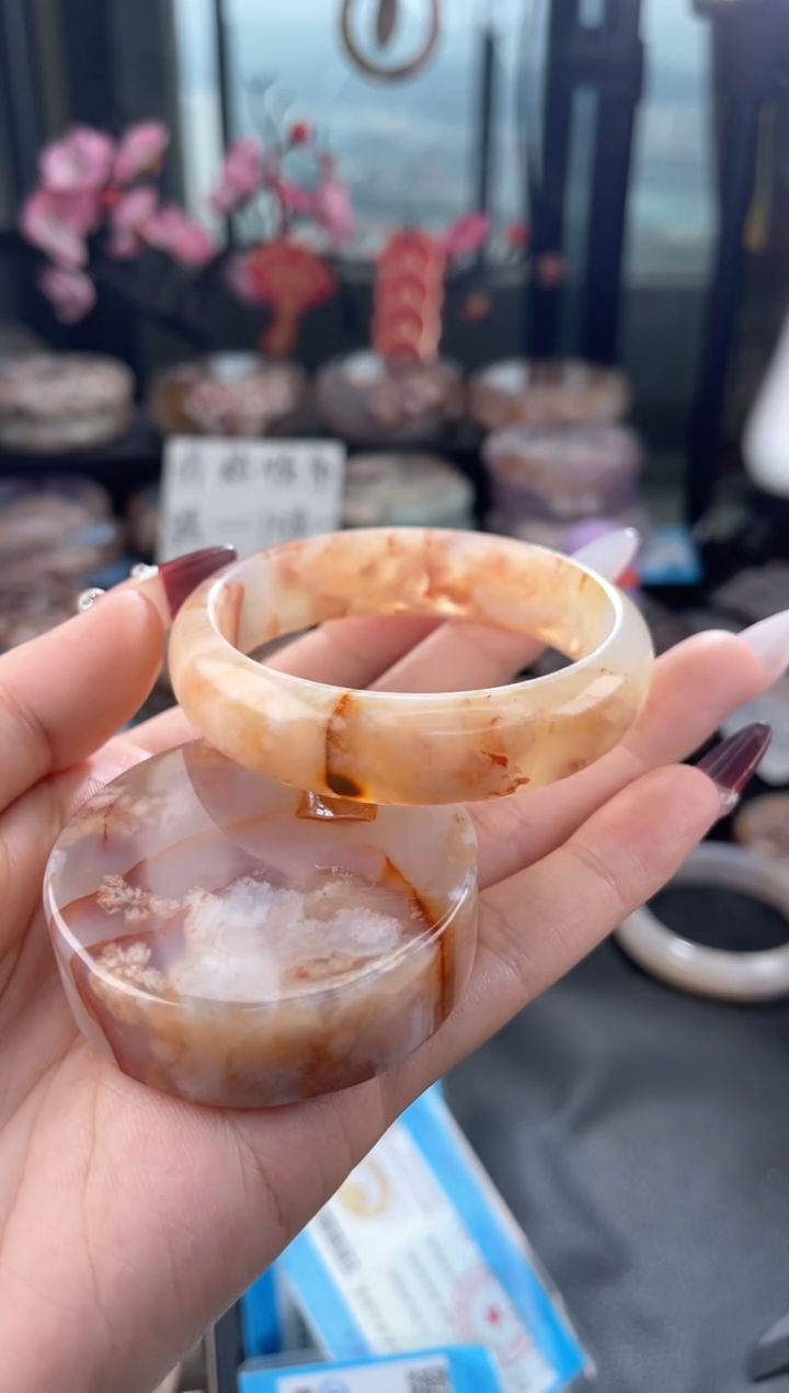 【闪购商品】石英质玉手镯未镶嵌53