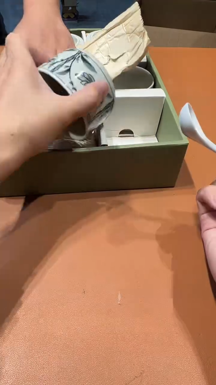 摆件大*福阿达西日瓷摆件743