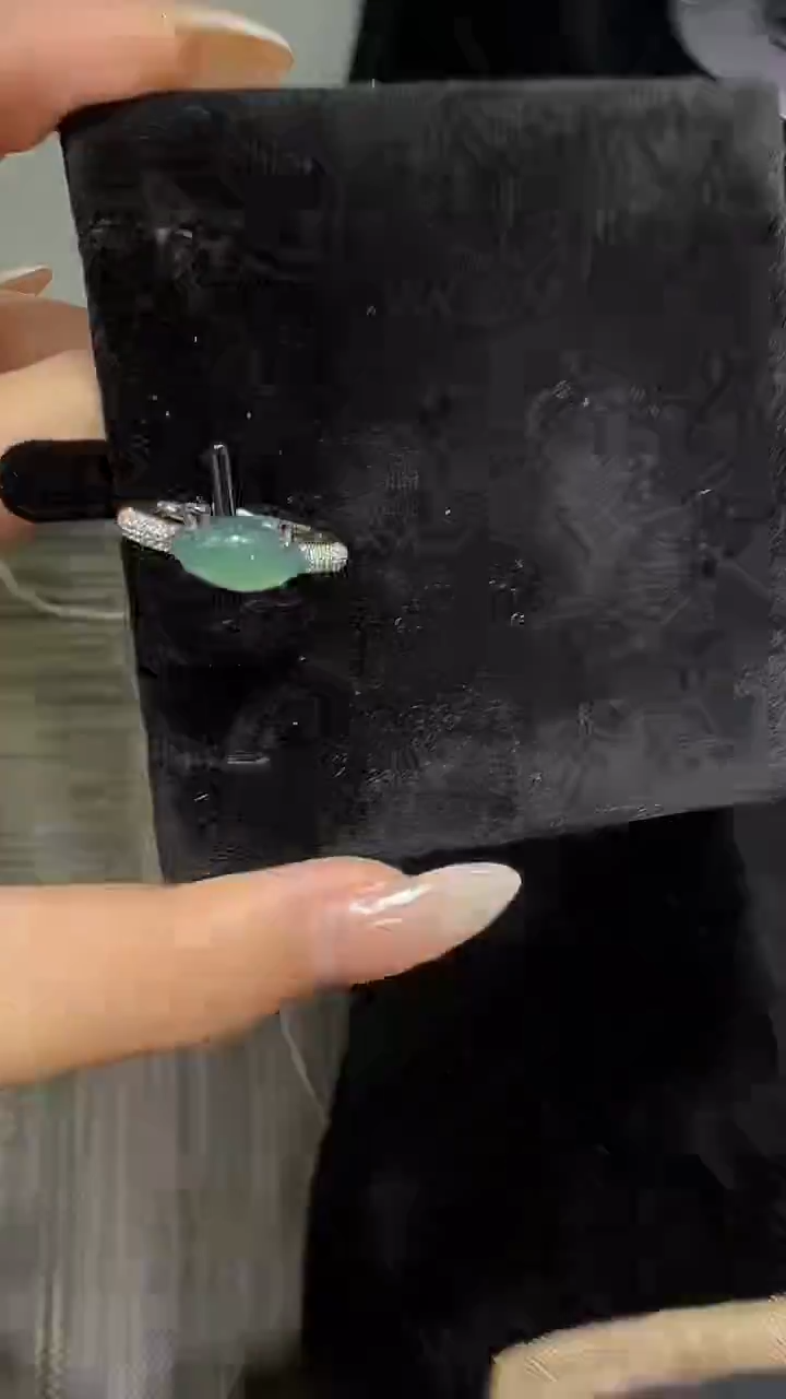 吊坠(不含链)未镶嵌翡翠多样性发货其一不带链子