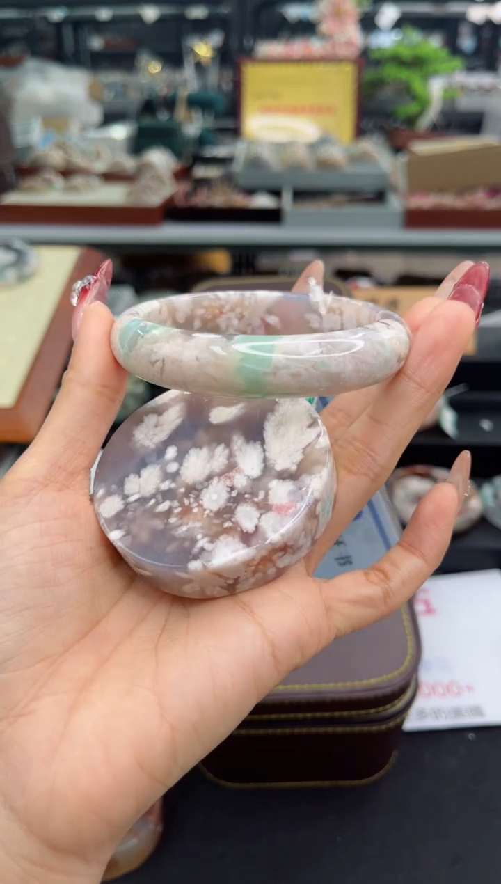 【闪购商品】石英质玉手镯未镶嵌62圈口（赠品镯心）3S5818