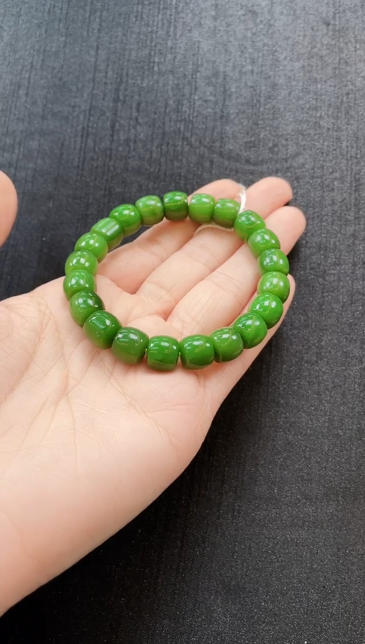 未镶嵌手串和田玉多样性发一