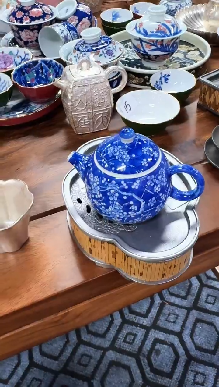 千万仓库 早点炸完回家过年 茶具