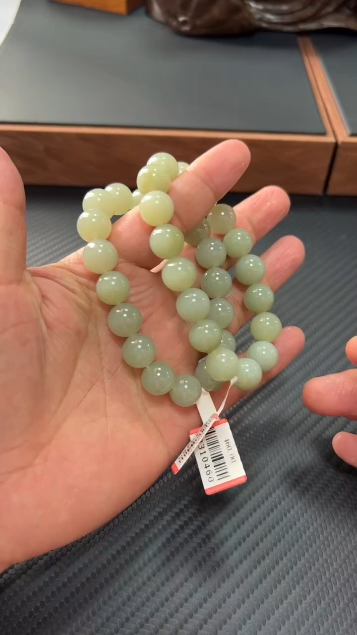 手串未镶嵌和田玉且末微色差近矿卡12多样性发货拍一发一