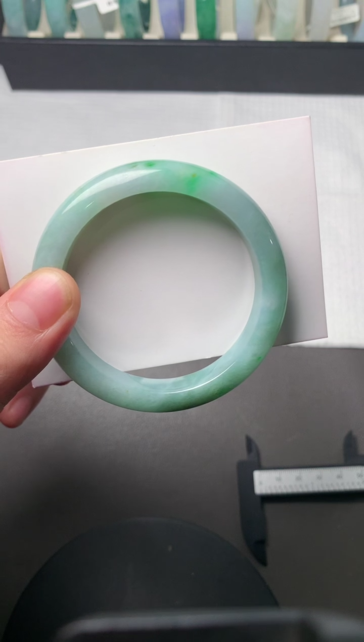 【闪购商品】翡翠手镯未镶嵌55*12.4*8.3