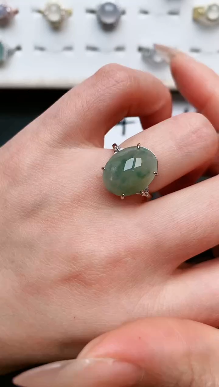 【闪购商品】翡翠戒指银S925镶嵌....