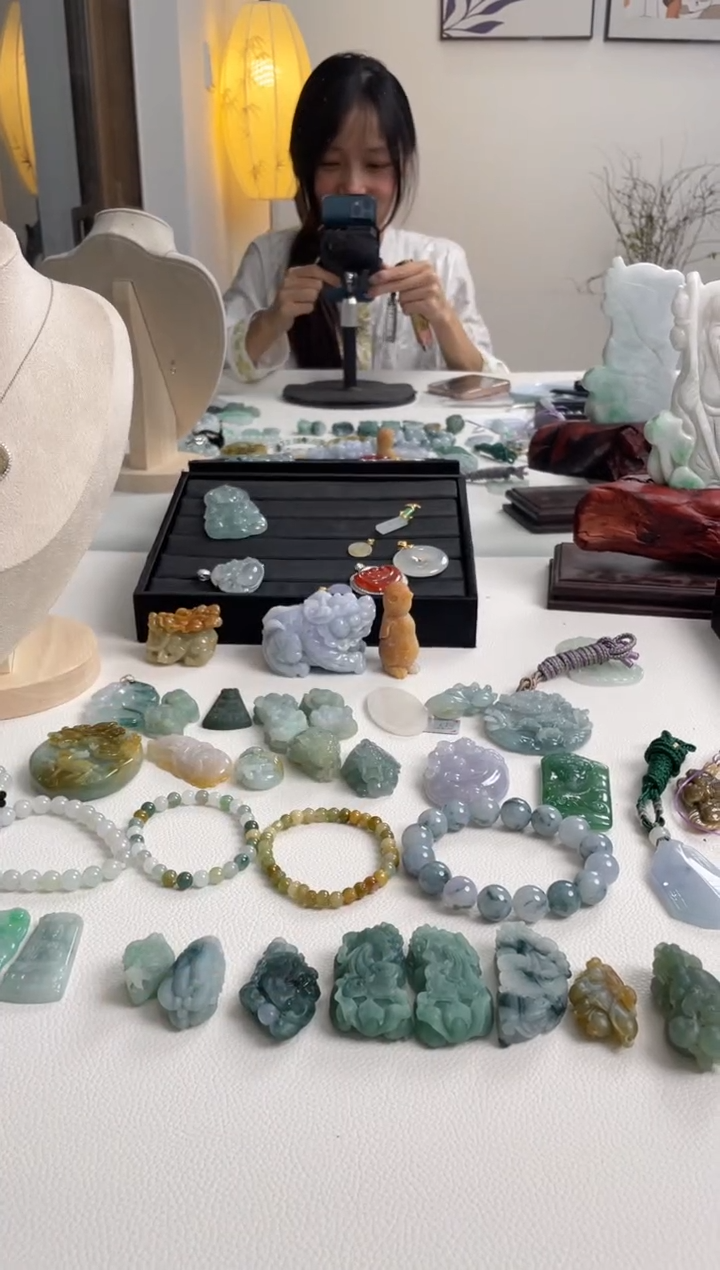 【闪购商品】翡翠颈饰未镶嵌翡翠悟道