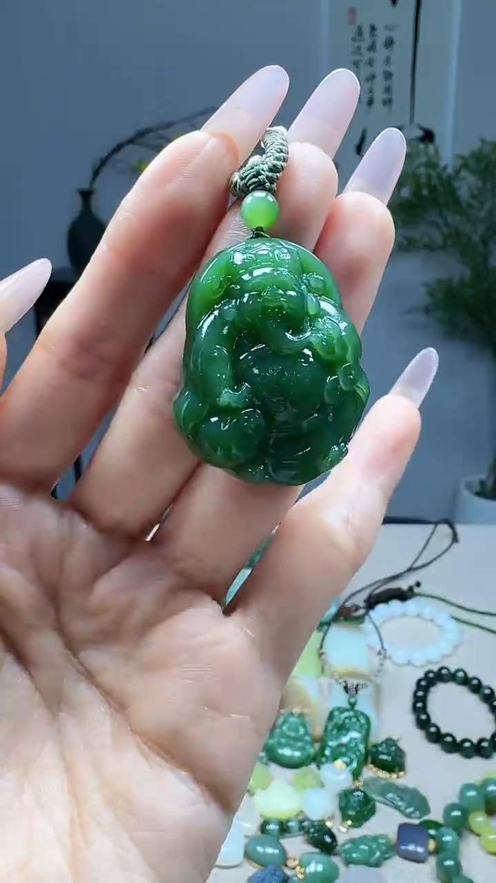 未镶嵌和田玉挂件1