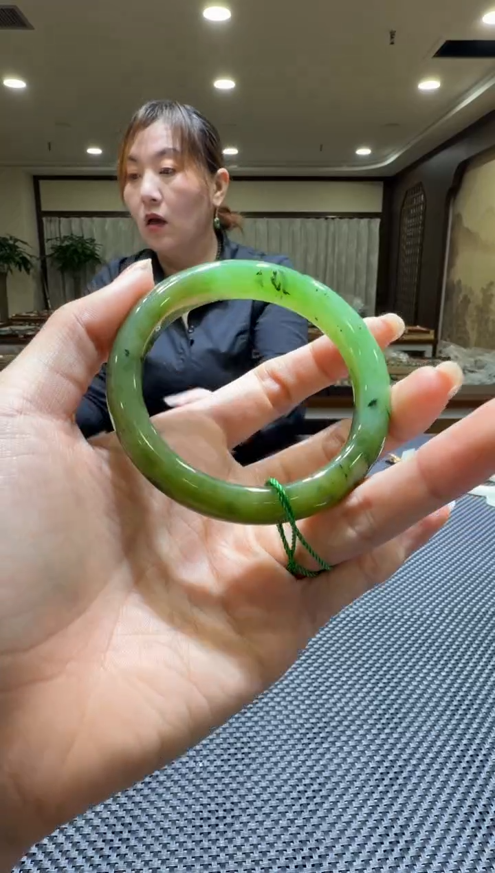 颈饰未镶嵌和田玉手镯57