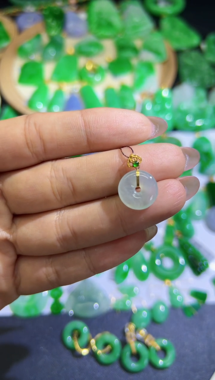 【闪购商品】翡翠颈饰未镶嵌Q缅料A货翡翠/支持复检/一件