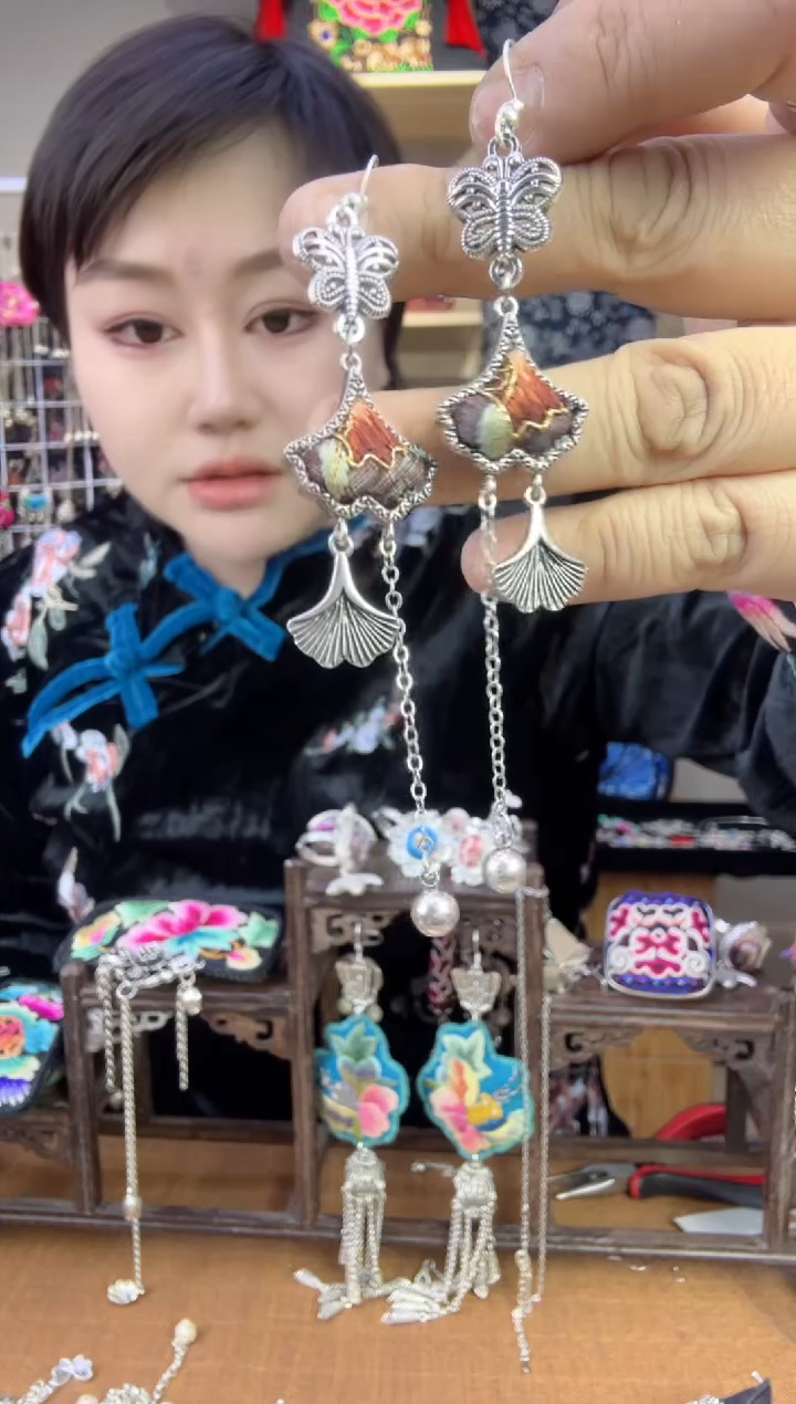 【闪购商品】刺绣纯手工苗绣非遗耳环